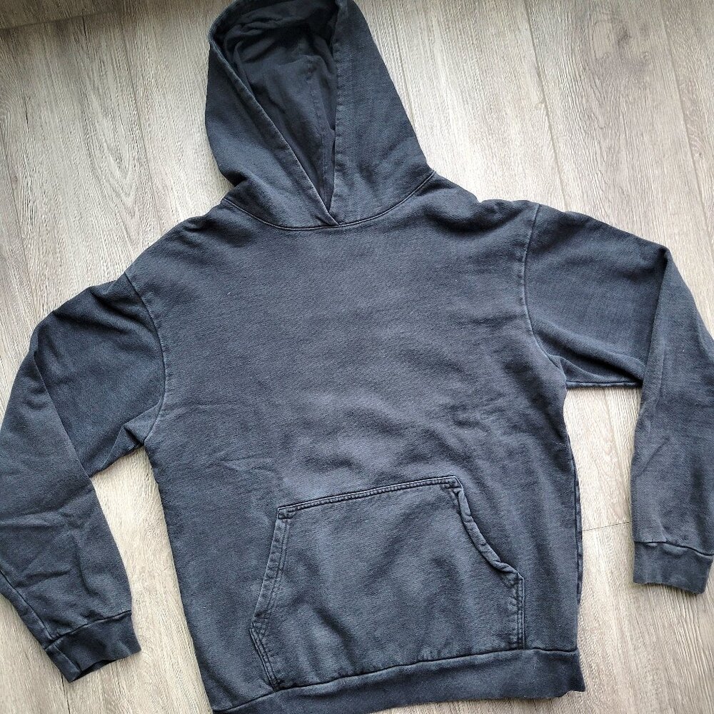 black heavyweight hoodie by Lockwood51, size L